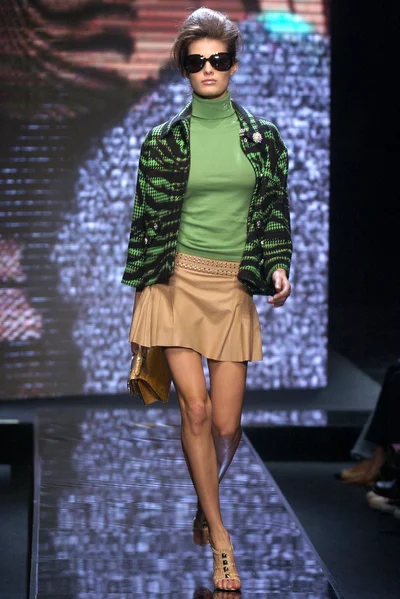 Look 24